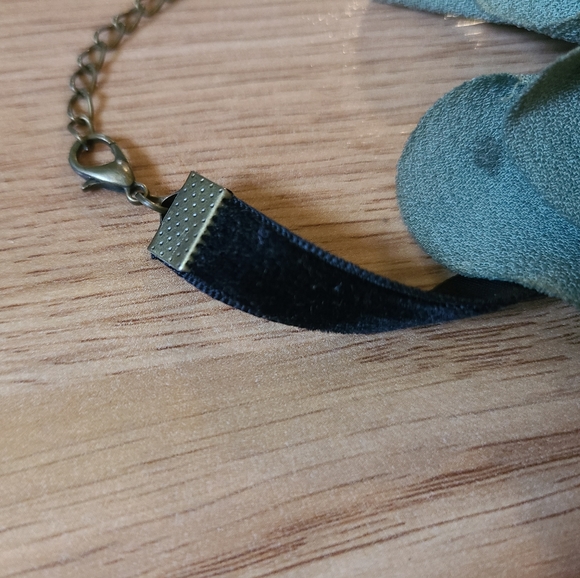 🌟 4/$20 Victorian Inspired Bracelet and Ring - Picture 4 of 6